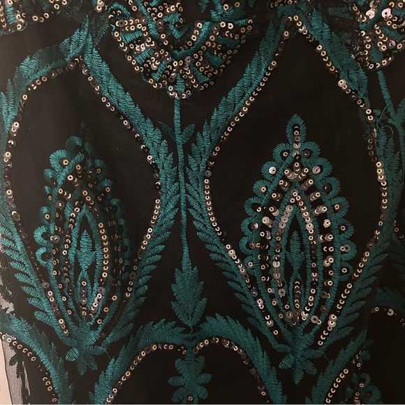 Boohoo | Petite Damask Sequin Bandeau Midi Dress - Picture 11 of 13